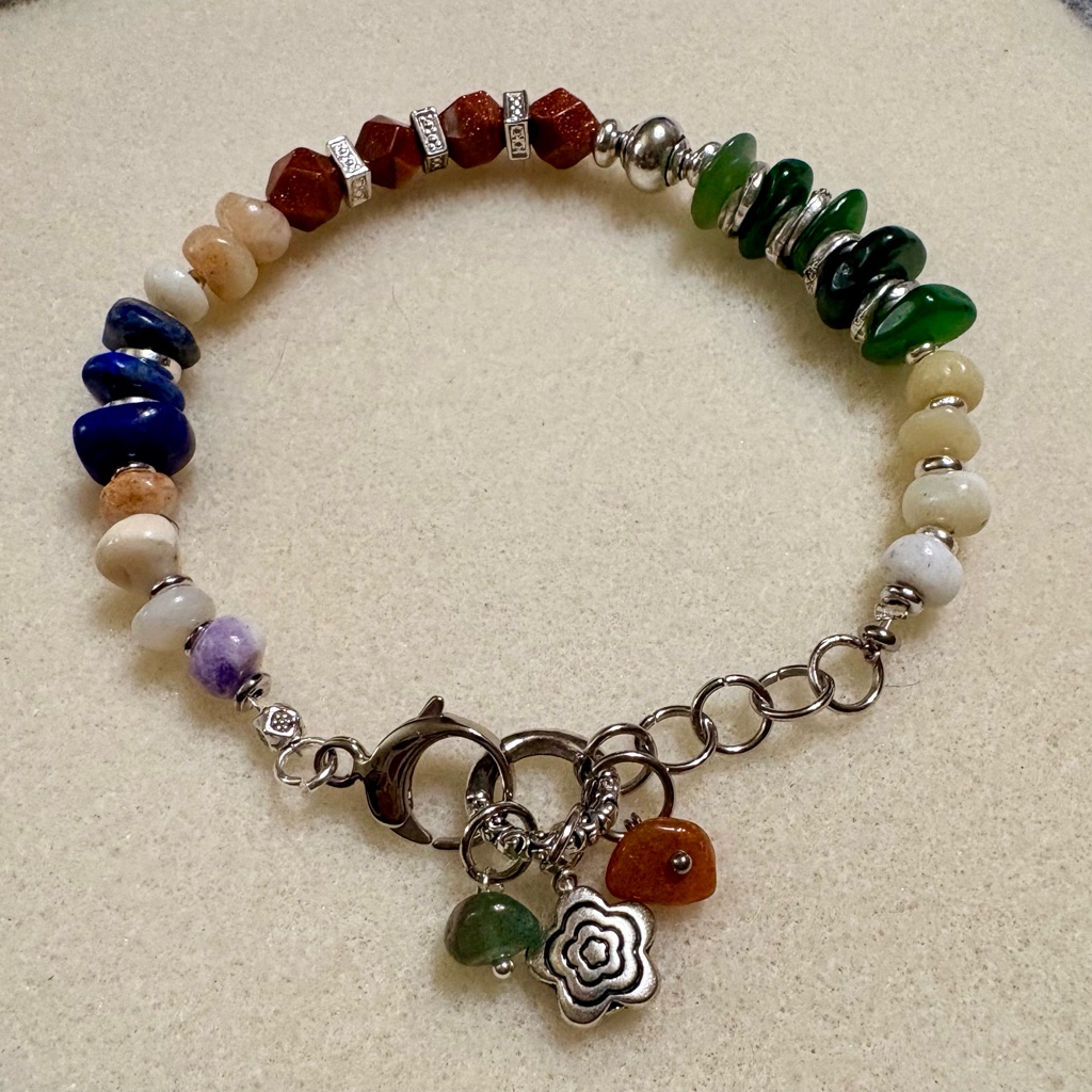 Elegant Multicolor Beaded Bracelet With Flower Charm